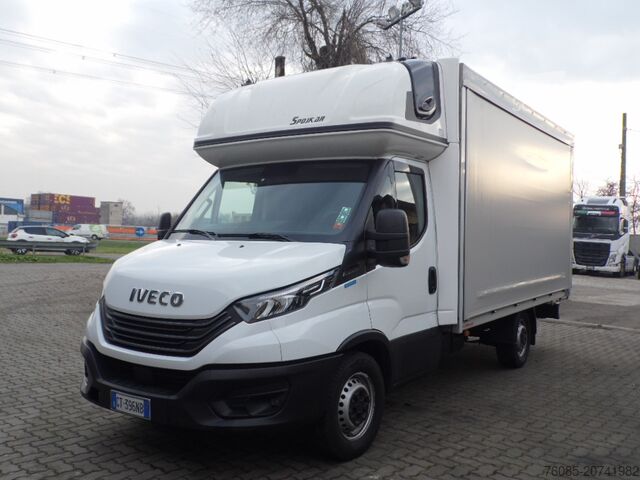 FURGÃO COM ESTRADO E LONA Iveco DAILY 35S18