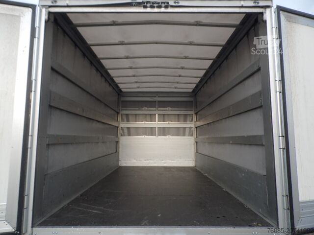 FURGÃO COM ESTRADO E LONA Iveco DAILY 35S18