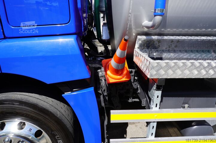 Carrozzeria con fossa settica Mercedes-Benz Actros 18.35 LS/ NEW septic tank 08.2025