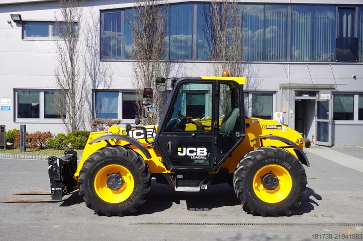Телескопічний навантажувач JCB 526-56 AGRI Plus / 5.6 m / joystick