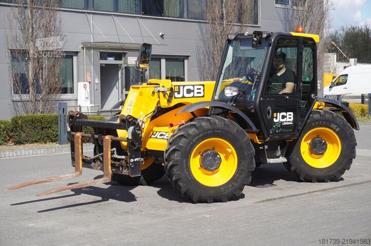 Телескопічний навантажувач JCB 526-56 AGRI Plus / 5.6 m / joystick