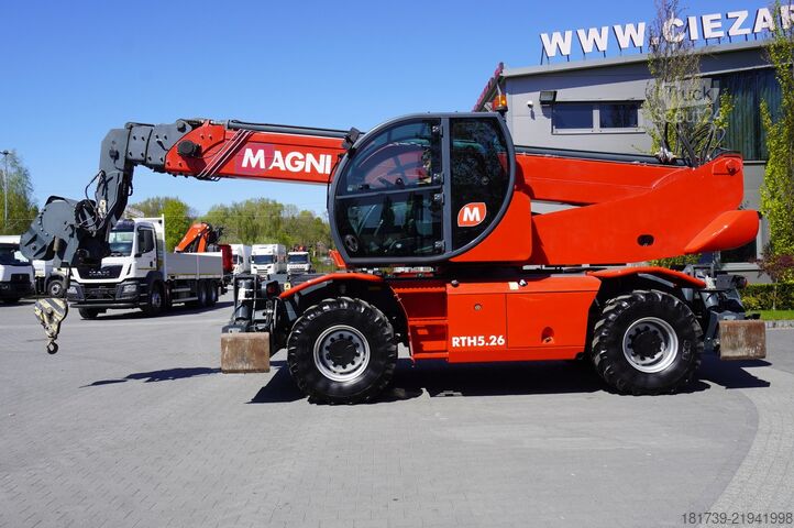 Teleszkópos rakodó MAGNI RTH 5.26 telescopic loader / Range 26 m