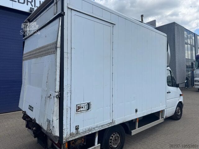 Resväska Mercedes-Benz Sprinter 313 **BOX+LIFT**