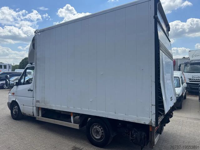 Resväska Mercedes-Benz Sprinter 313 **BOX+LIFT**