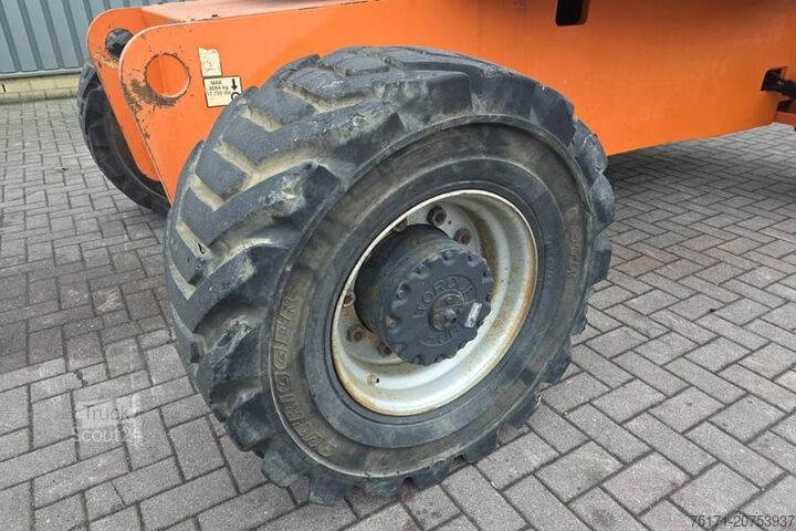 Scharnierende telescopische hoogwerker JLG 800AJ Diesel, 4x4x4 Drive, 26.5m Working Height, 1