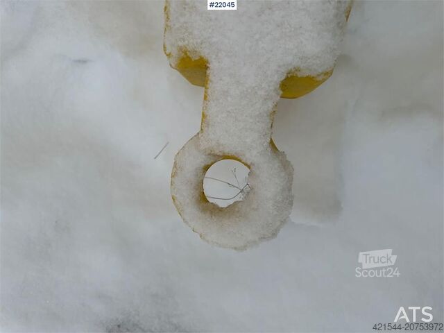 Distribuidor de sal/areia Vama. Pouco uso! Vama salt/sand spreader. Lightly used!