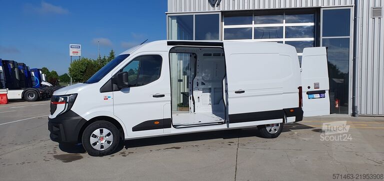 Panelinis furgonas Renault Master 170 KM L3H2 Red Edition