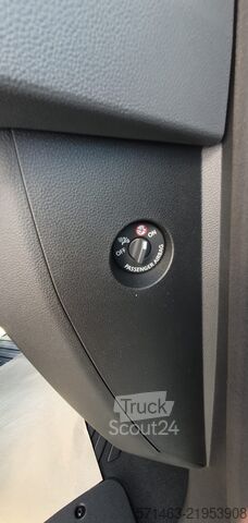 Panelinis furgonas Renault Master 170 KM L3H2 Red Edition