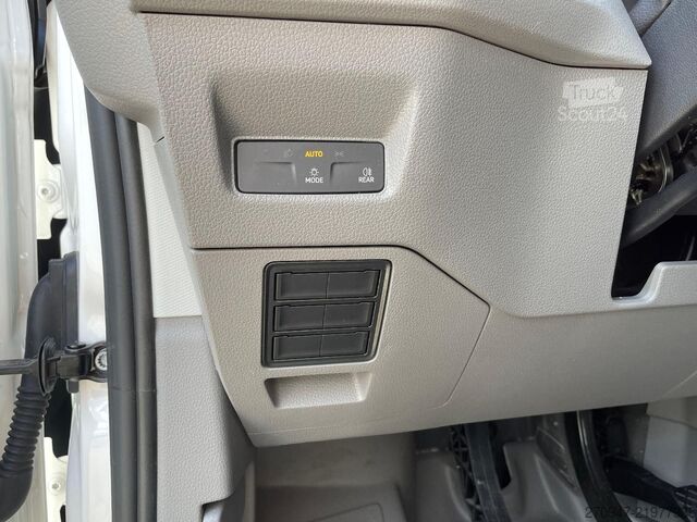 Furgon z wysokim dachem VOLKSWAGEN Crafter MIXTO 35 L3H3 AHK RFK oh. Schäden