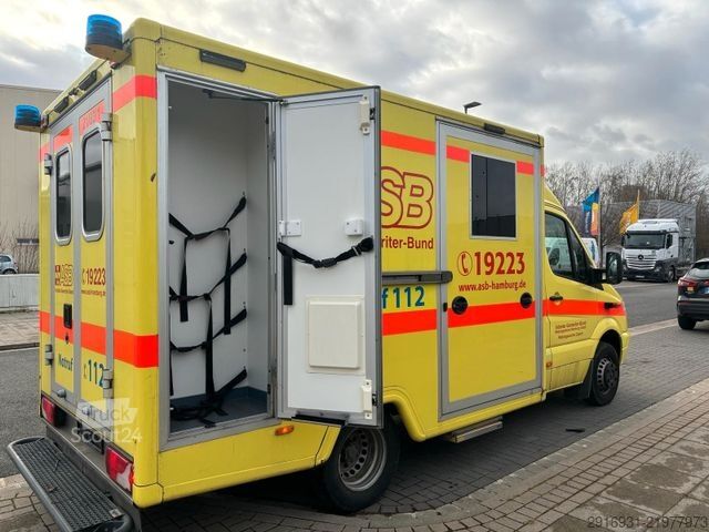 Vatrogasno vozilo MERCEDES-BENZ Sprinter II 516 CDI / Klima / Automatik / RTW