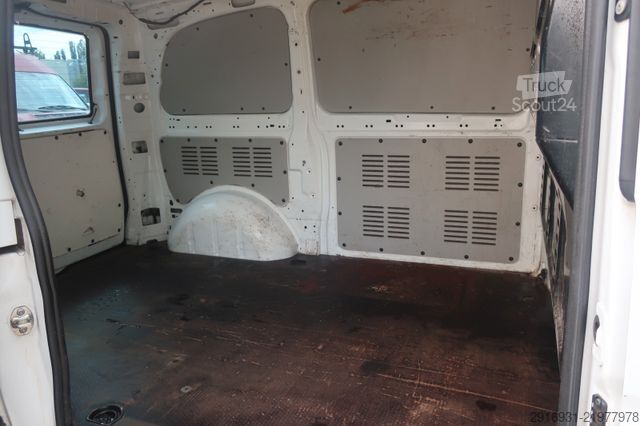 Duba panelată MERCEDES-BENZ Nr. 35 Vito 116 CDI 2.Hand / Klima / AHK / SHZ