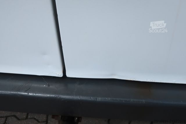 Duba panelată MERCEDES-BENZ Nr. 35 Vito 116 CDI 2.Hand / Klima / AHK / SHZ