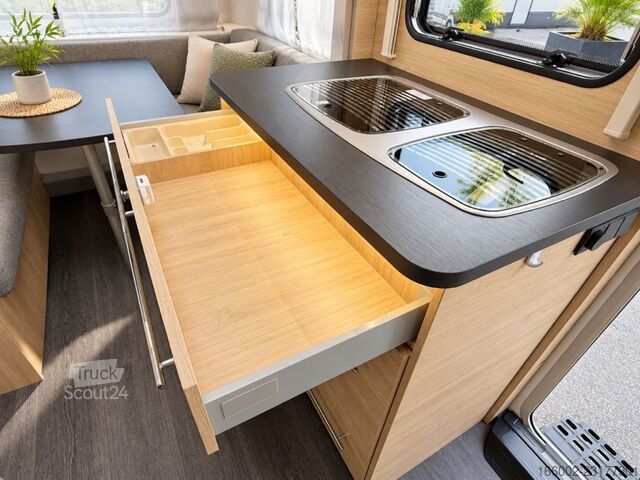 Caravan STERCKEMAN Easy 380CE 1.300 kg, Etagenbetten hinten
