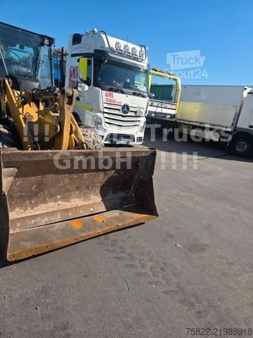 Колісний навантажувач CATERPILLAR 907 H / SW + Schaufel / Motorschaden