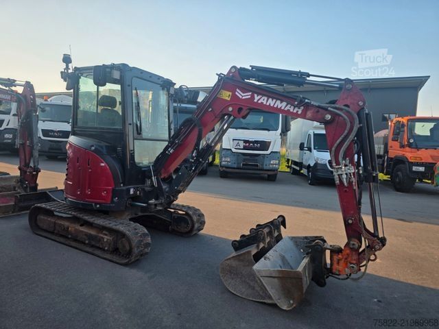 Mini-excavator YANMAR VIO 33 - 6 / POWERTILT / 3 Löffel / D-Maschine
