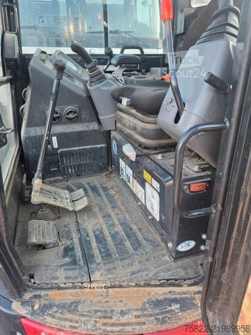 Mini-excavator YANMAR VIO 33 - 6 / POWERTILT / 3 Löffel / D-Maschine