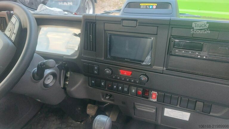 Camion porte-caissons Telehoist Isuzu M30H 150 PS Abrollkipper