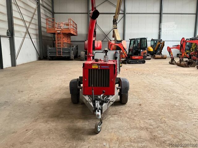 Picador de madeira Timberwolf TW230/DHB
