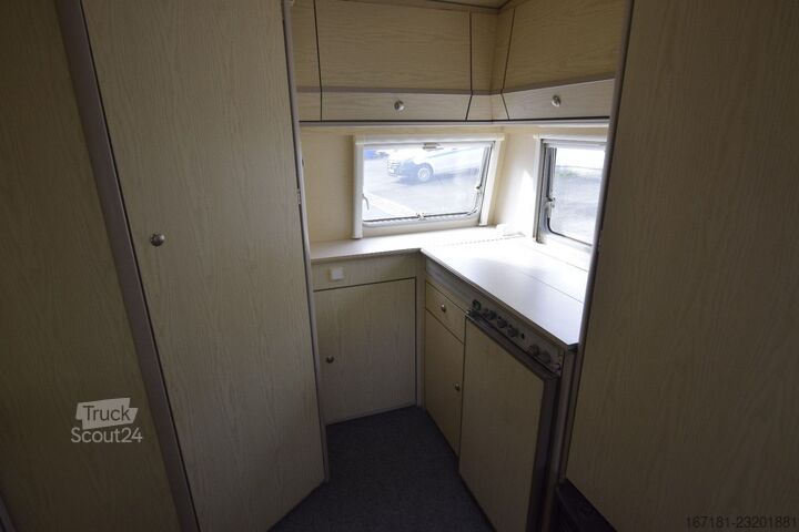 Karavan AVENTO 420 TLH Exclusief mit Vorzelt