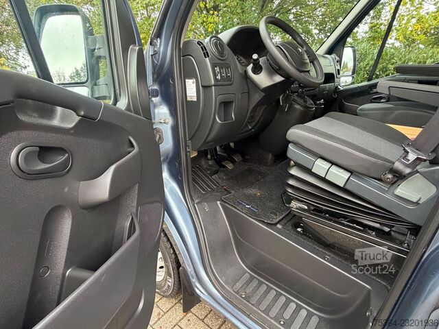 Minibus RENAULT Master 2.3 Dci Kasten L3H2 9.000 km Wie Neu!!!