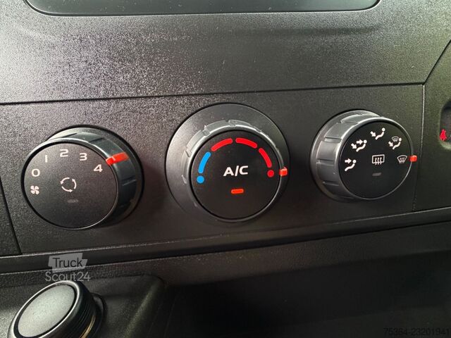Panelová dodávka RENAULT Master 2,3 Dci Kasten L3H2 9.000 km Wie Neu!!