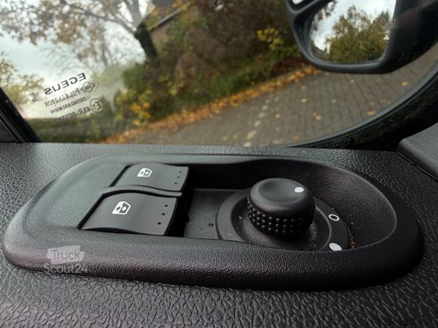 Panelová dodávka RENAULT Master 2,3 Dci Kasten L3H2 9.000 km Wie Neu!!