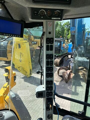 رافعة التحميل Volvo L 120 H / AC / ZSA / BSS / 3. Steuerkreis