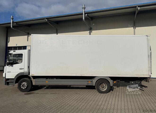 Škatlasti tovornjak MERCEDES-BENZ Atego 1222 L 7m Koffer LBW 1.5t Klima