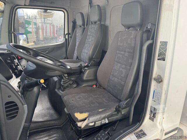 Škatlasti tovornjak MERCEDES-BENZ Atego 1222 L 7m Koffer LBW 1.5t Klima