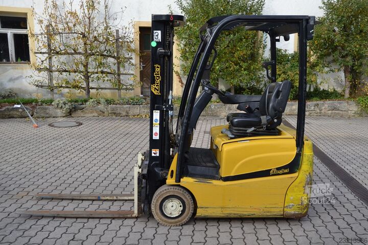 Priekinis krautuvas YALE ERP16VT SWBE2080 / Triplex / Vollfreihub
