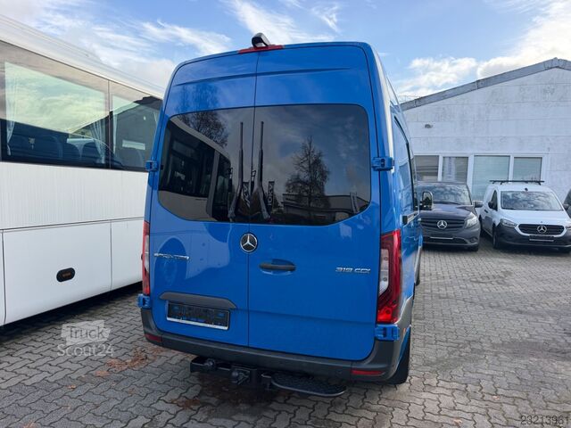 Hög tak skåpbil MERCEDES-BENZ Sprinter 319 CDI V6 Automatik Klima LED AHK