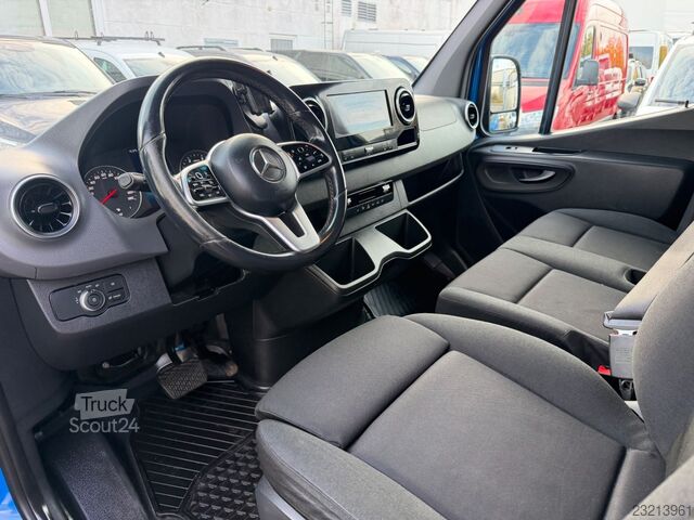 Hög tak skåpbil MERCEDES-BENZ Sprinter 319 CDI V6 Automatik Klima LED AHK