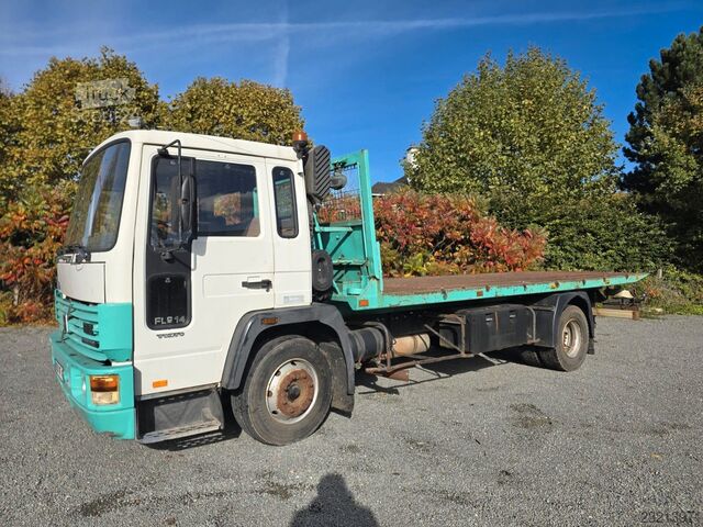 Autómentő VOLVO FL614  / Abschiebe Plattform / Winch