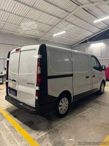 Van RENAULT TRAFIC FURGONE
