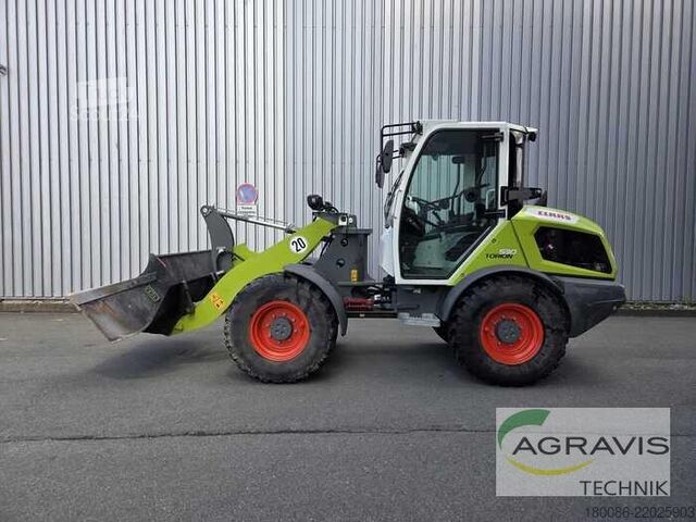 Dvorni utovarivač Claas TORION 530