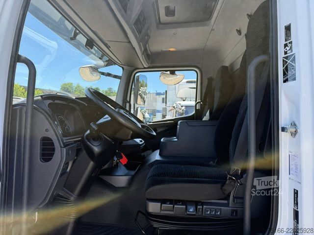 Camión frigorífico MERCEDES-BENZ ATEGO 1527 L Kühlkoffer 7,40 m LBW 1,5 T*THERMO