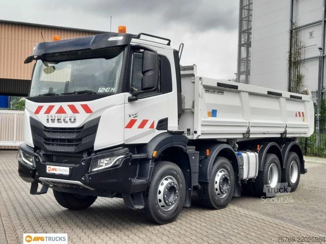 Camión volquete trilateral IVECO X-WAY 480 8X4/4 Meiller Bordmatik Intarder AHK
