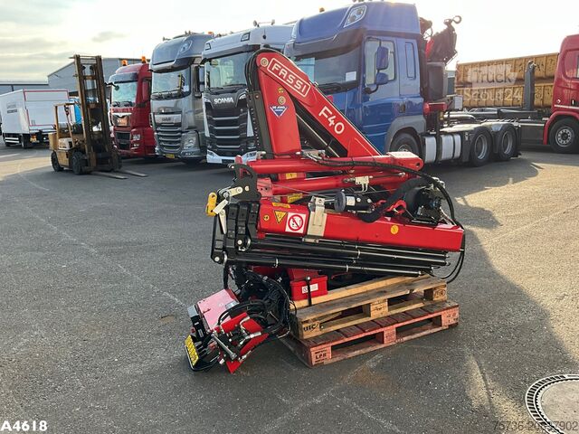 Kraan Fassi DEMO 4 Tonmeter laadkraan Laadkraan