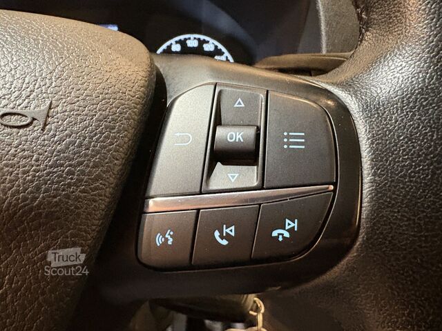 Slēgtais furgons Ford Transit Custom 320 2.0 TDCI L2H1 Trend / Euro 6...