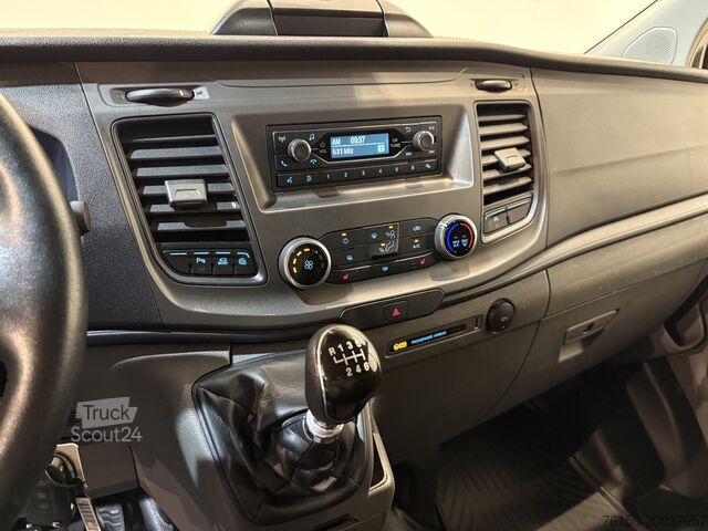 Slēgtais furgons Ford Transit Custom 320 2.0 TDCI L2H1 Trend / Euro 6...