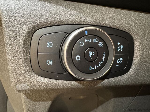 Slēgtais furgons Ford Transit Custom 320 2.0 TDCI L2H1 Trend / Euro 6...