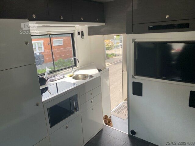 Fourgon Mercedes-Benz Actros 2551 5-6 Pferde, Popout, Automatik, WoMo