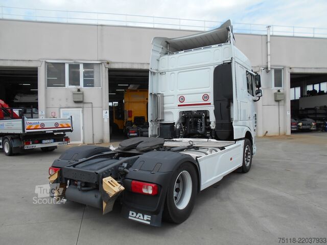 стандартний тягач DAF XF 510