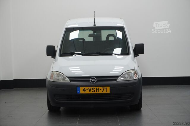 Opel Combo 1.3 CDTi Base - Airco - NAP - € 1.750,- MARGE Opel Combo 1.3 CDTi Base - Airco - NAP - € 1.750,- M...