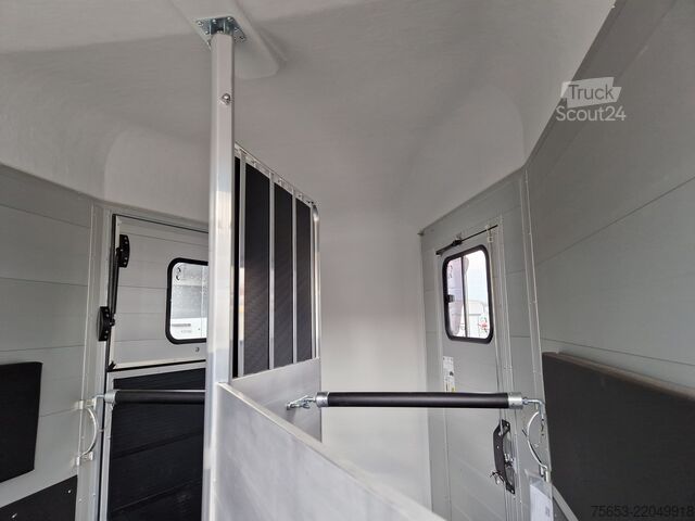 Prikolica za prevoz konj Cheval Liberté Touring Frontausstieg Edition 30 direkt