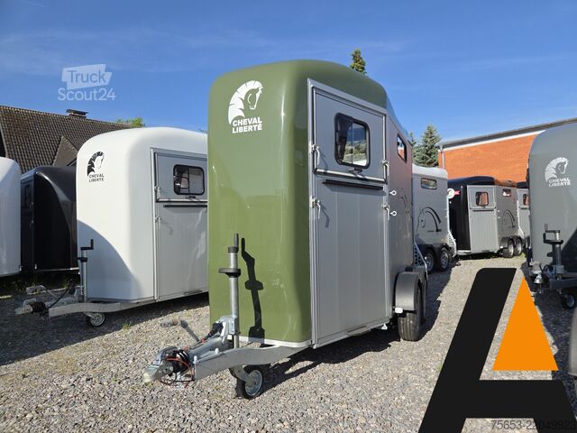 Prikolica za prevoz konj Cheval Liberté Touring Country Frontexit SK green New