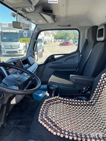 Maleta Fuso Canter 7C18 4x2 Box truck