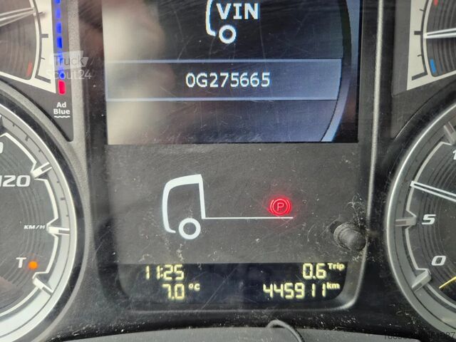 Contenedor cerrado DAF CF 320 FA