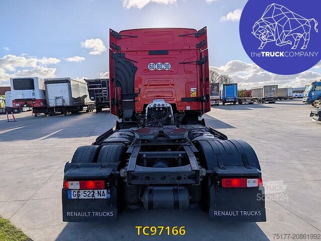 Standard-SZM Renault T 520