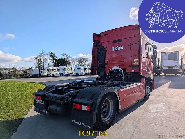 Standard-SZM Renault T 520